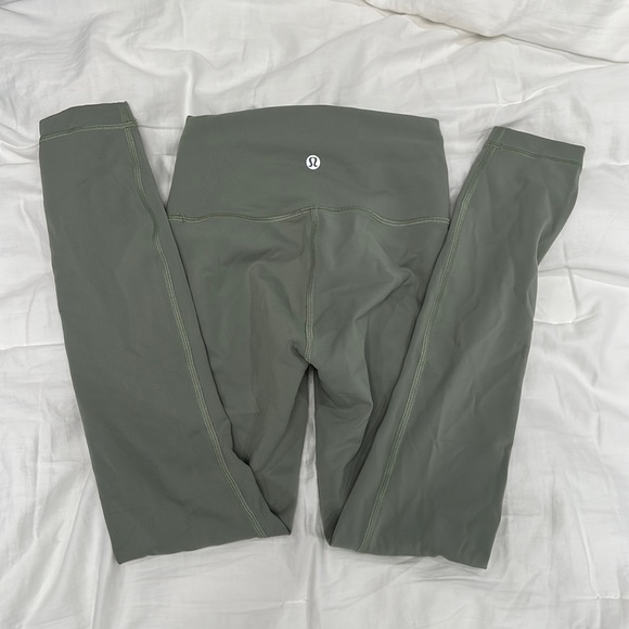 Lululemon Wunder Under 25” Leggings - Picture 1 of 4